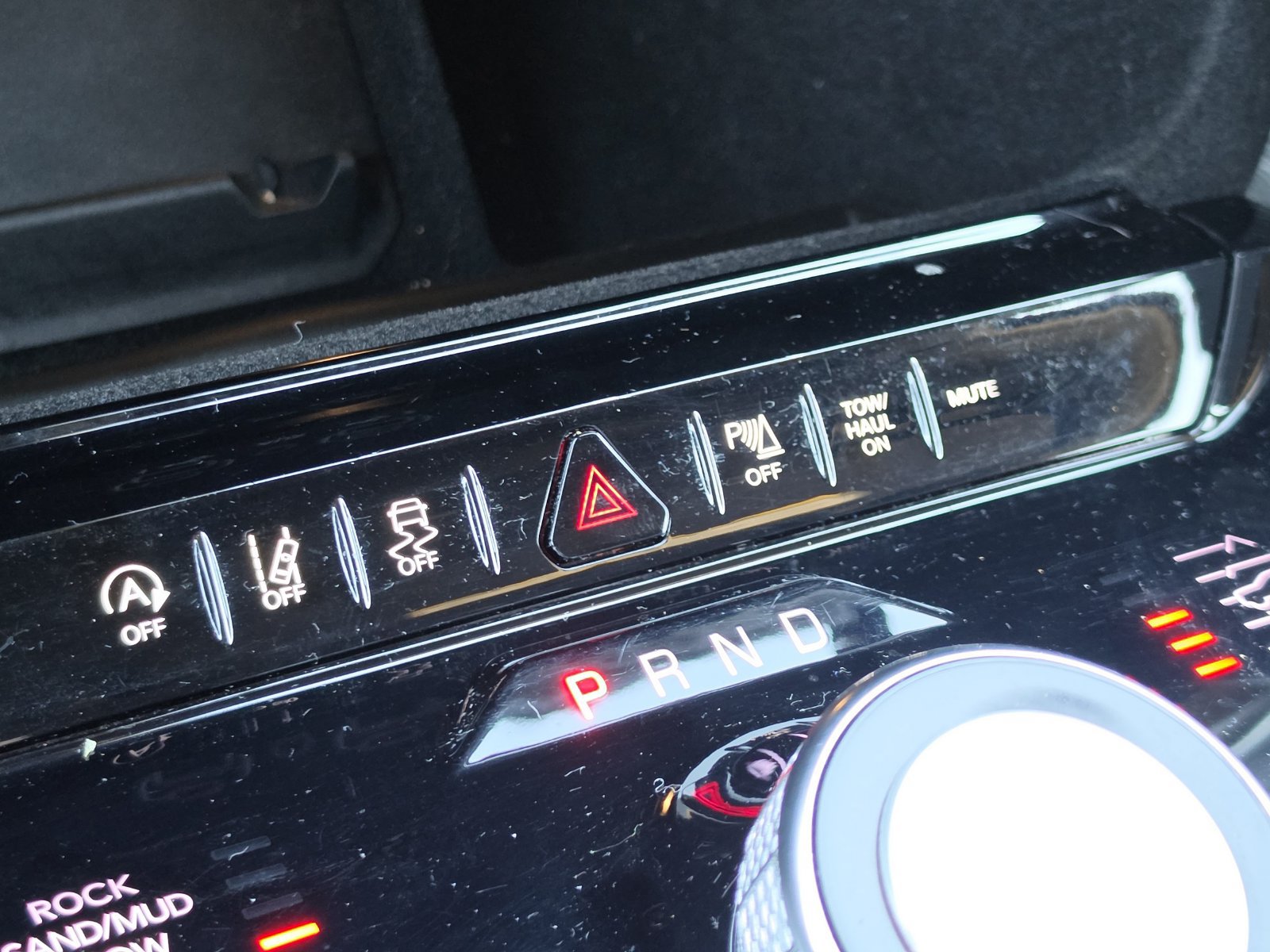 Used 2022 Jeep Wagoneer Series III AWD/4WD image 36