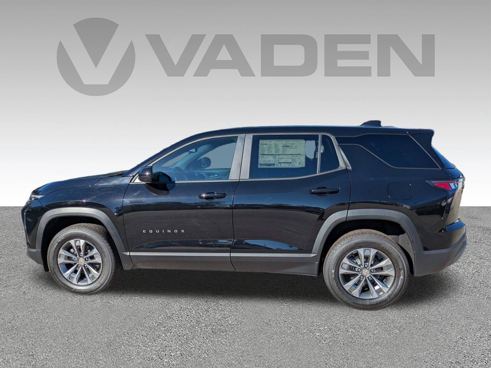 New 2027 Chevrolet Equinox LT w/ Convenience Package II FWD image 30