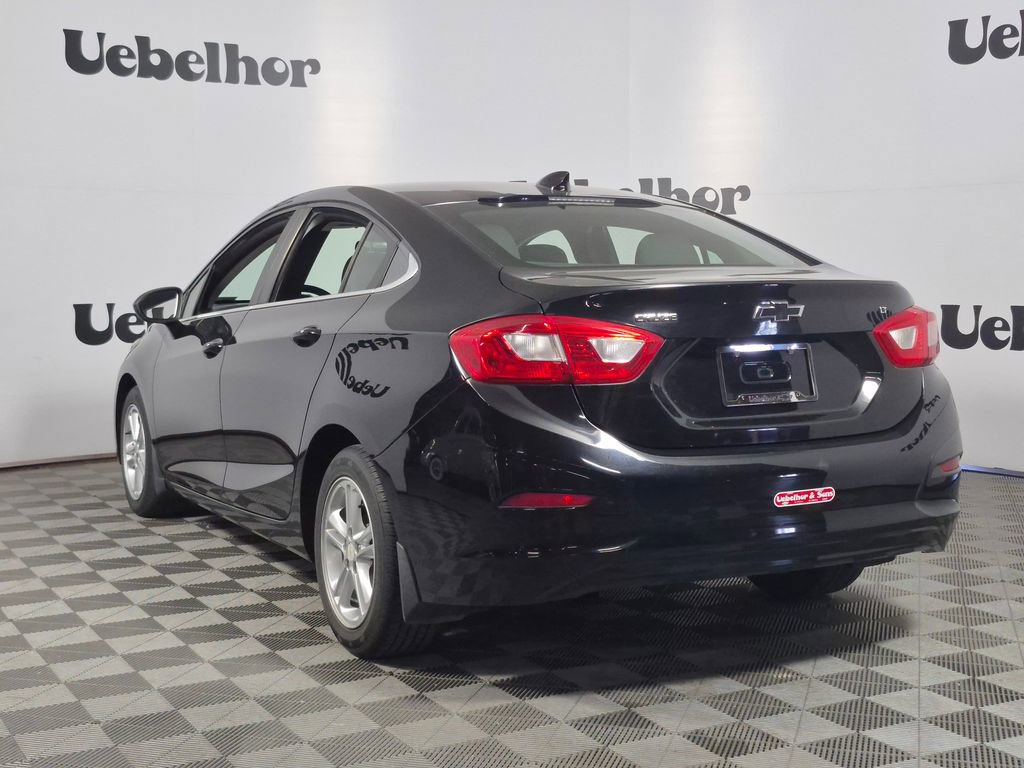 Used 2016 Chevrolet Cruze LT w/ Convenience Package FWD image 5
