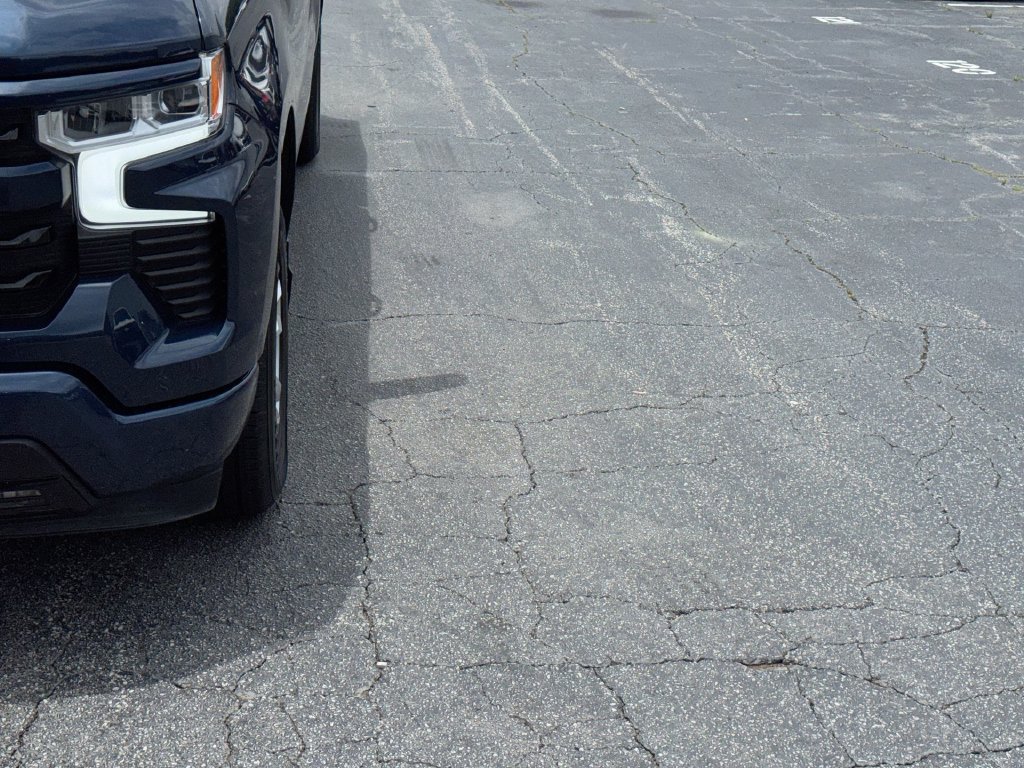 Used 2023 Chevrolet Silverado 1500 RST AWD/4WD image 10