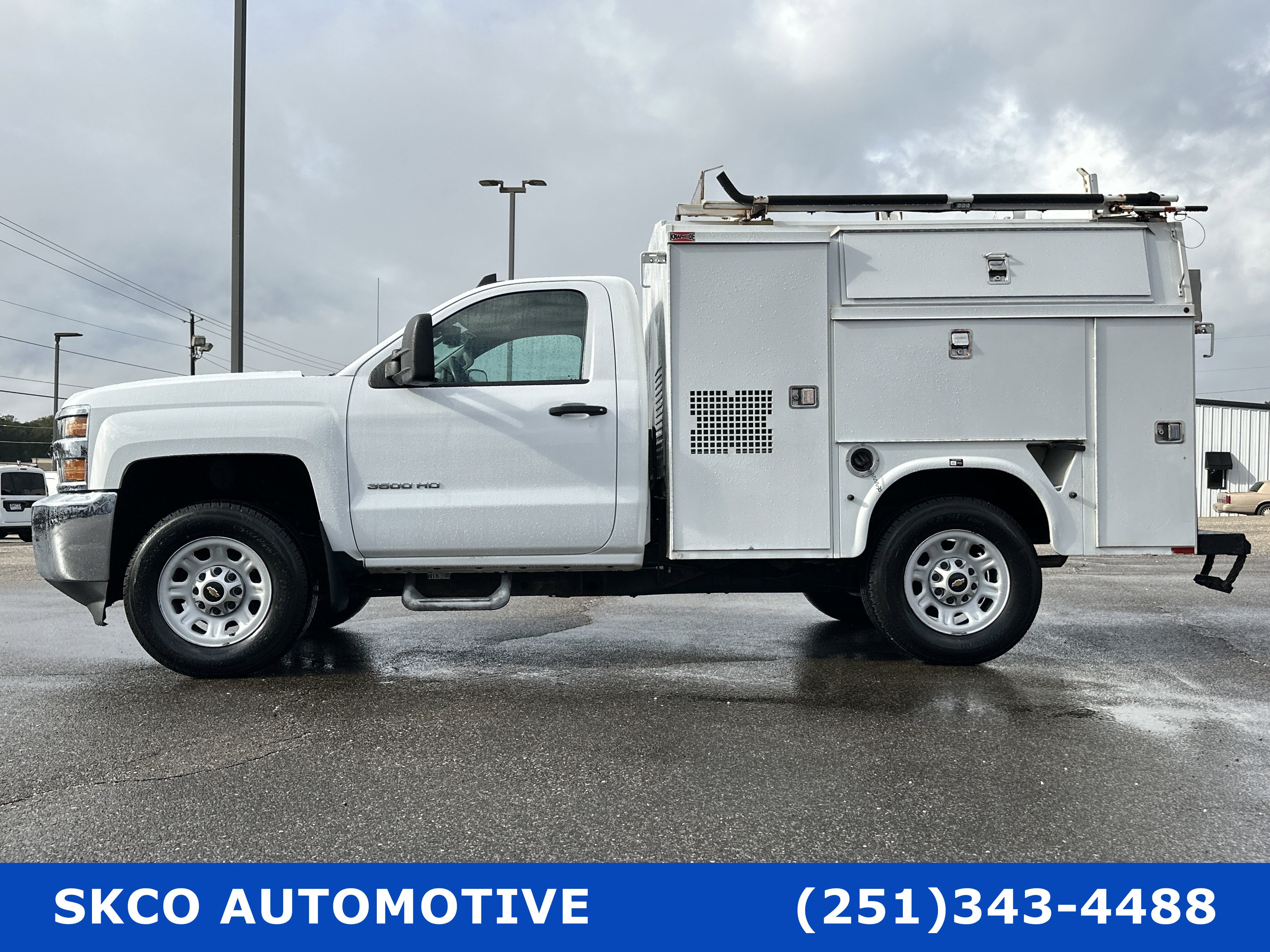 Used 2015 Chevrolet Silverado 3500 W/T image 2
