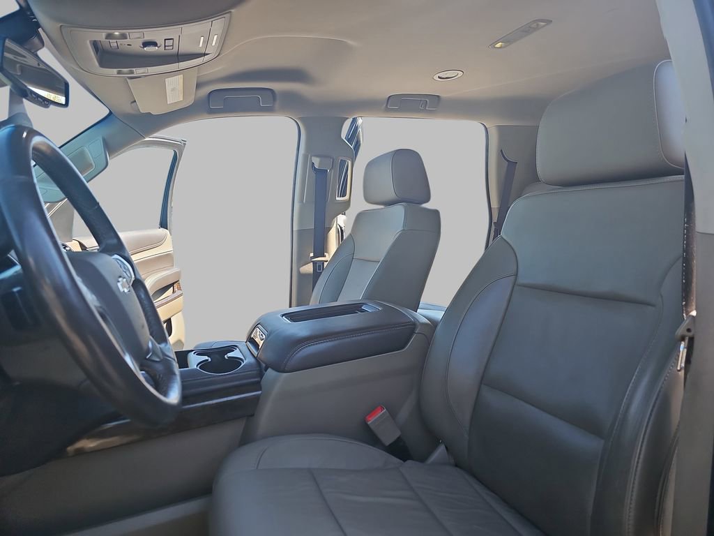 Used 2018 Chevrolet Tahoe LT w/ LT Signature Package AWD/4WD image 19