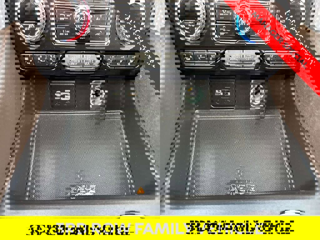 Used 2021 GMC Yukon SLT w/ SLT Premium Package image 27