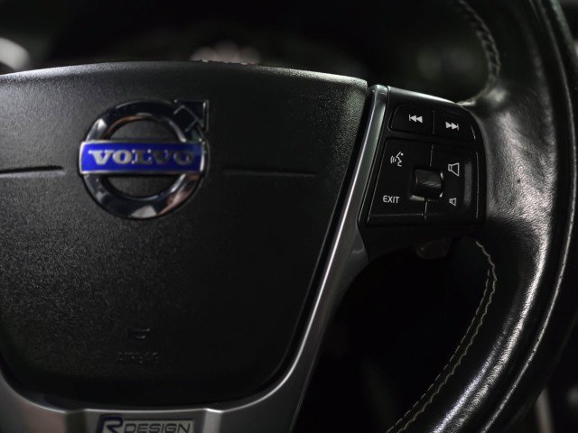 Used 2018 Volvo V60 T6 R-Design Platinum image 20