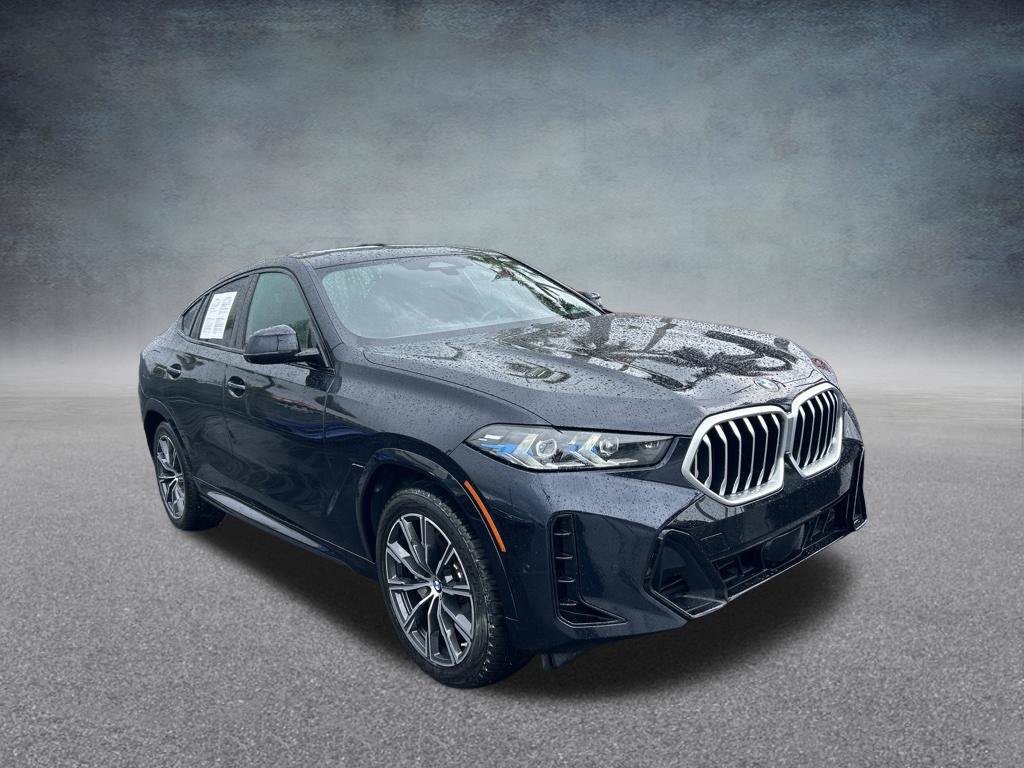Used 2025 BMW X6 xDrive40i w/ Climate Comfort Package AWD/4WD image 2