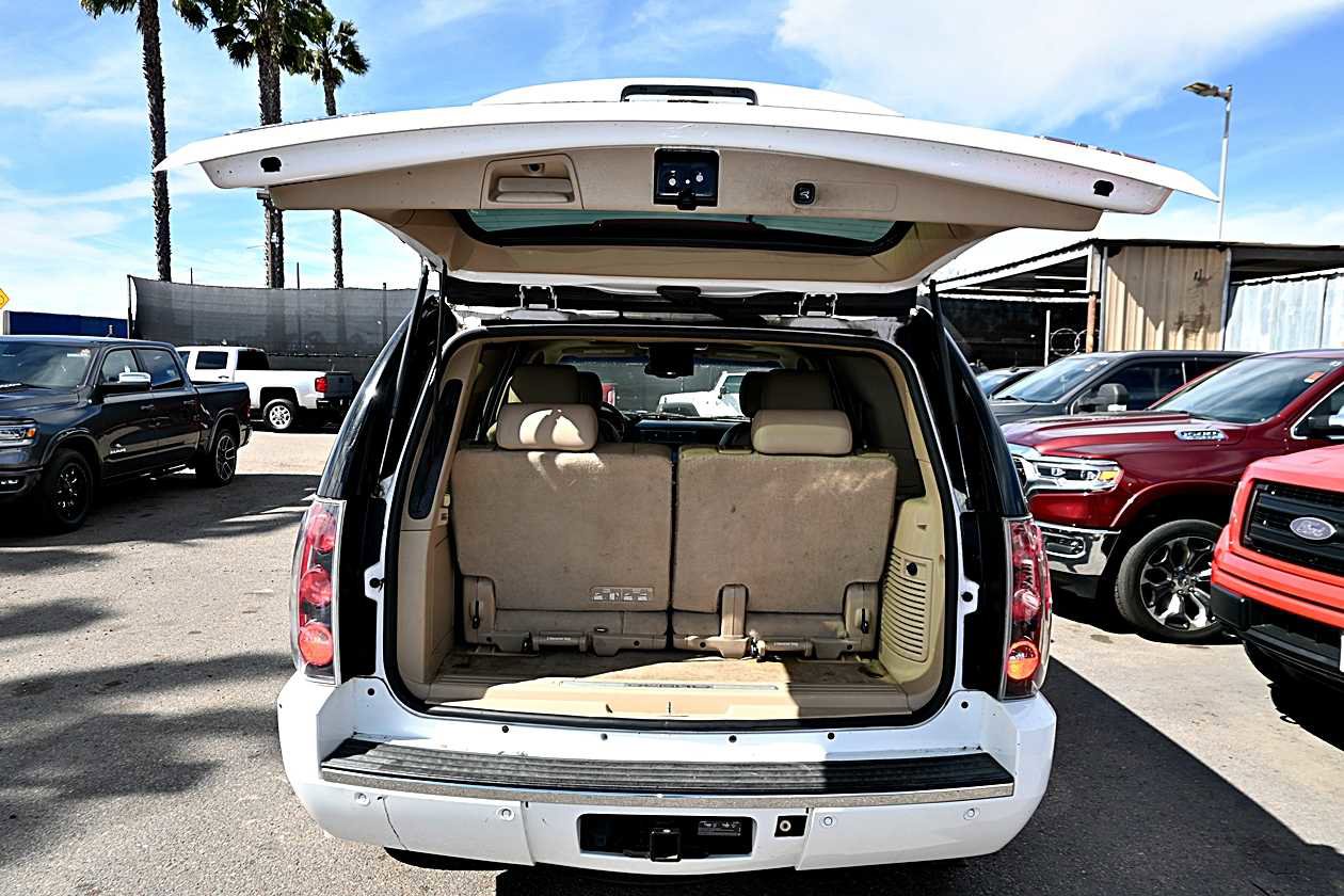 Used 2013 GMC Yukon Denali AWD/4WD image 8