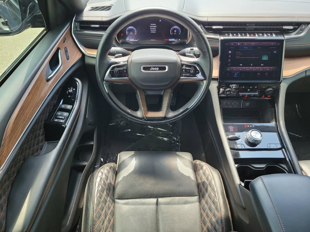 Used 2021 Jeep Grand Cherokee L Summit w/ Advanced Protech Group IV AWD/4WD image 7