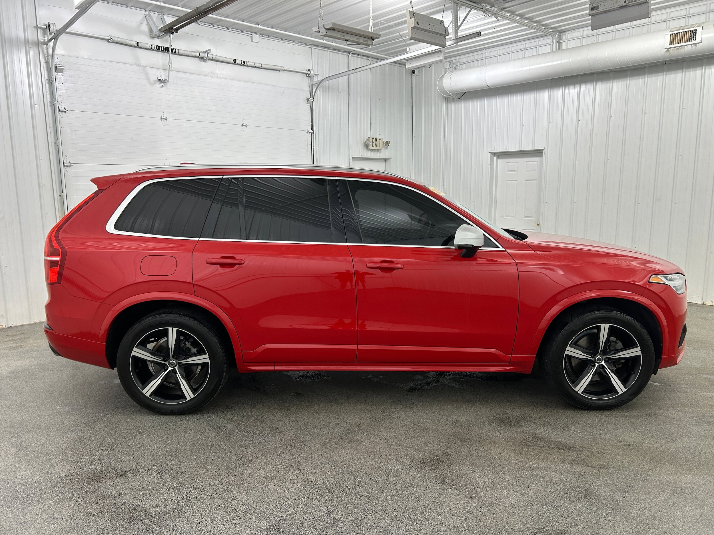 Used 2019 Volvo XC90 T6 R-Design w/ Protection Package AWD/4WD image 38