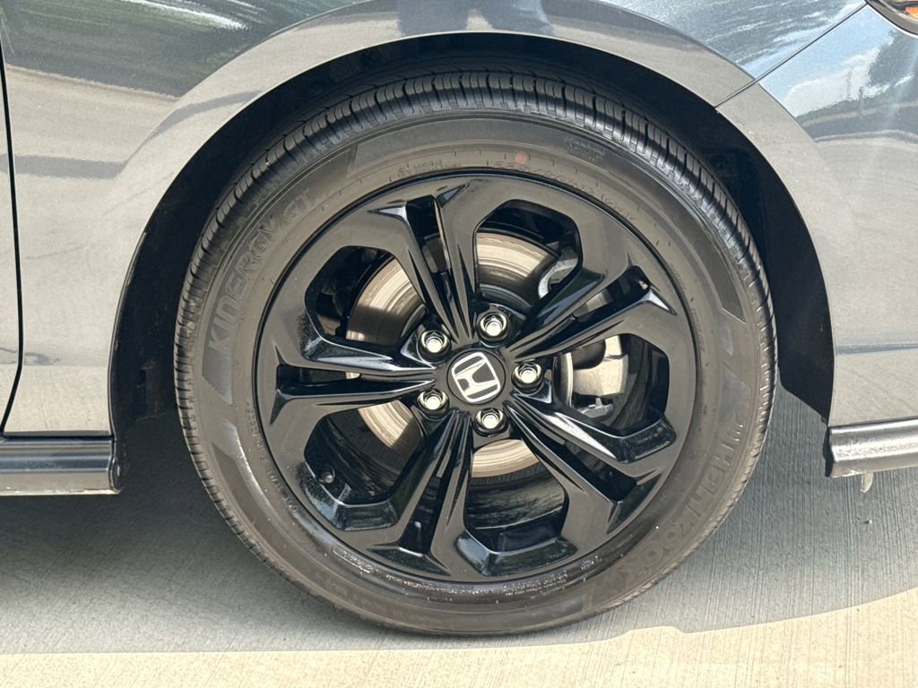 Used 2025 Honda Accord SE image 11