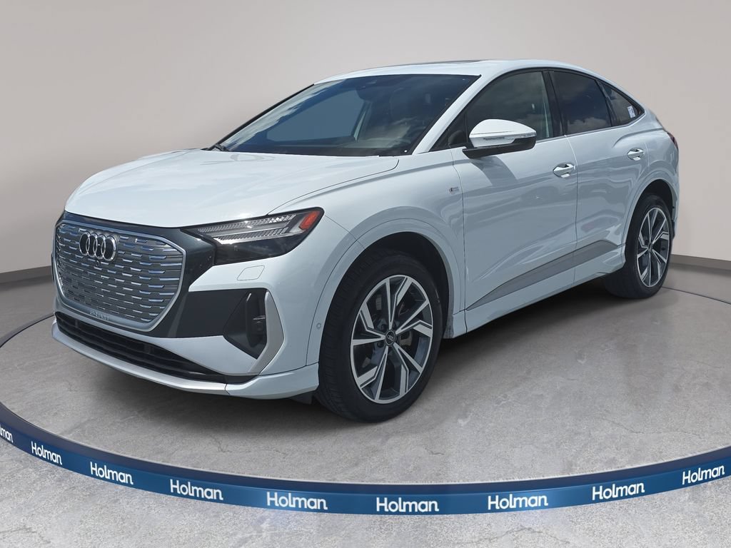 Used 2023 Audi Q4 e-tron Prestige AWD/4WD image 1