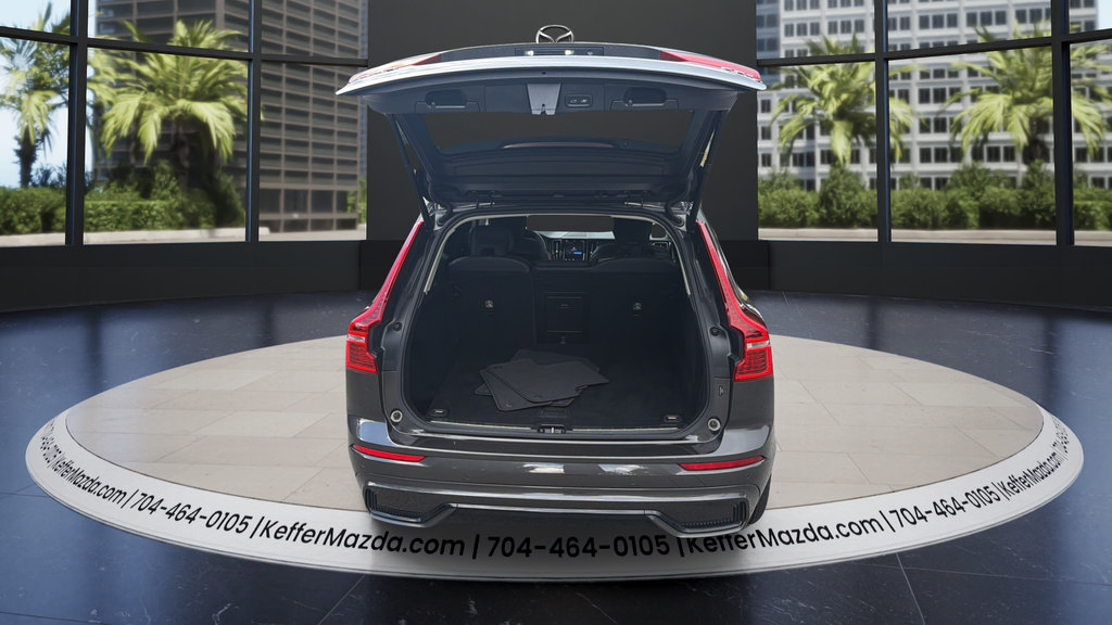 Used 2024 Volvo XC60 B5 Plus AWD/4WD image 16