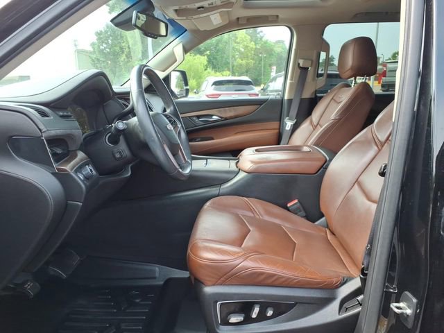 Used 2015 Cadillac Escalade Luxury RWD image 21