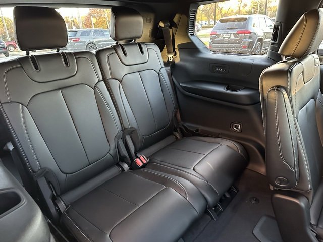 New 2025 Jeep Grand Cherokee L Limited image 21