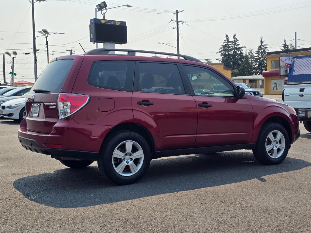 Used 2013 Subaru Forester 2.5X w/ Alloy Wheel Pkg AWD/4WD image 6