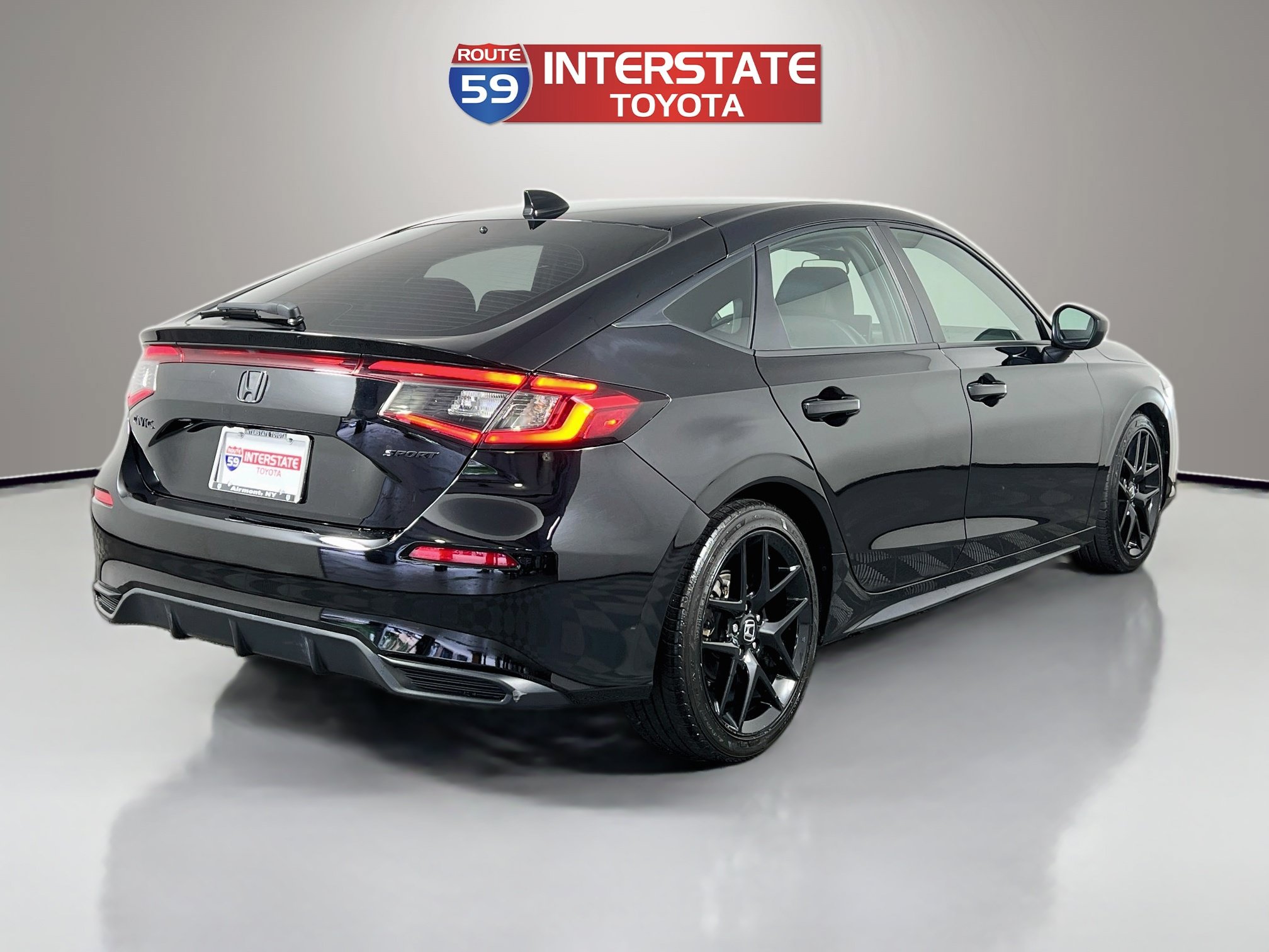 Used 2023 Honda Civic Sport image 7