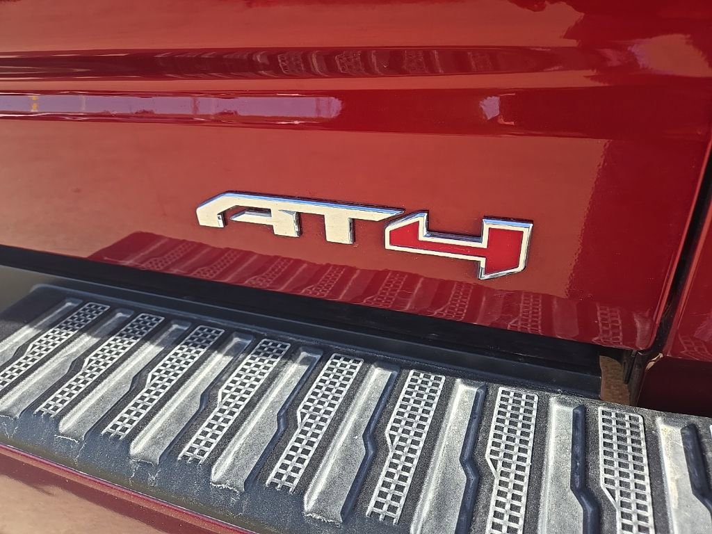 Used 2024 GMC Sierra 1500 AT4 w/ Technology Package image 13