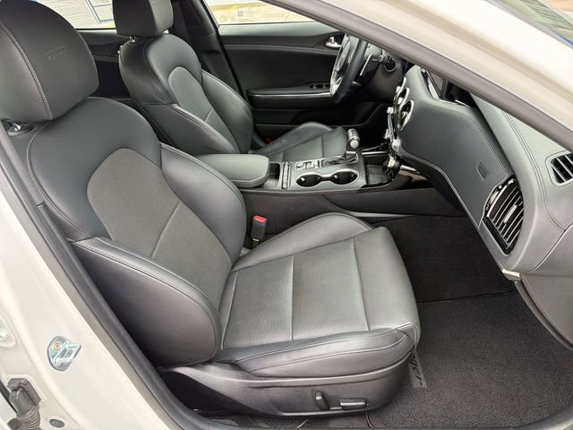 Used 2023 Kia Stinger GT-Line w/ Sun & Sound Package image 27