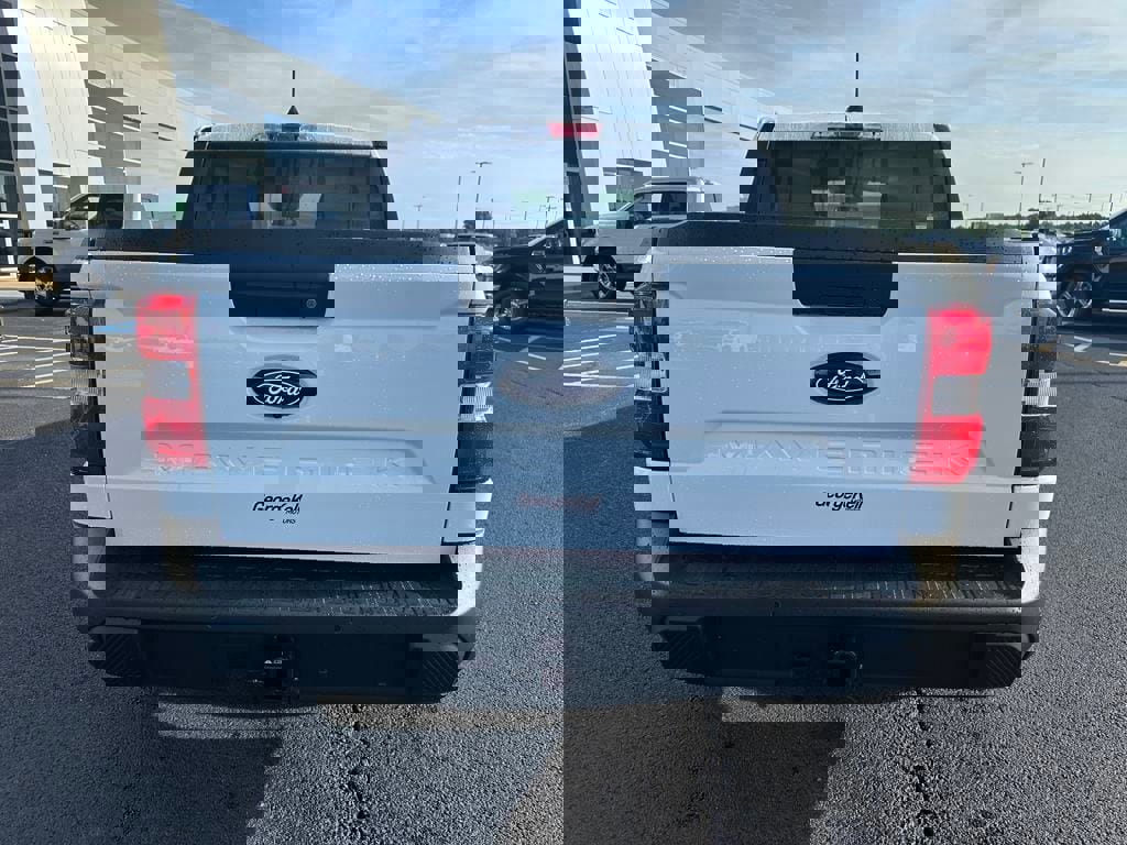 New 2025 Ford Maverick XLT w/ XLT Luxury Package image 24