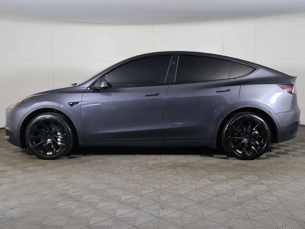 Used 2023 Tesla Model Y Long Range AWD/4WD image 17