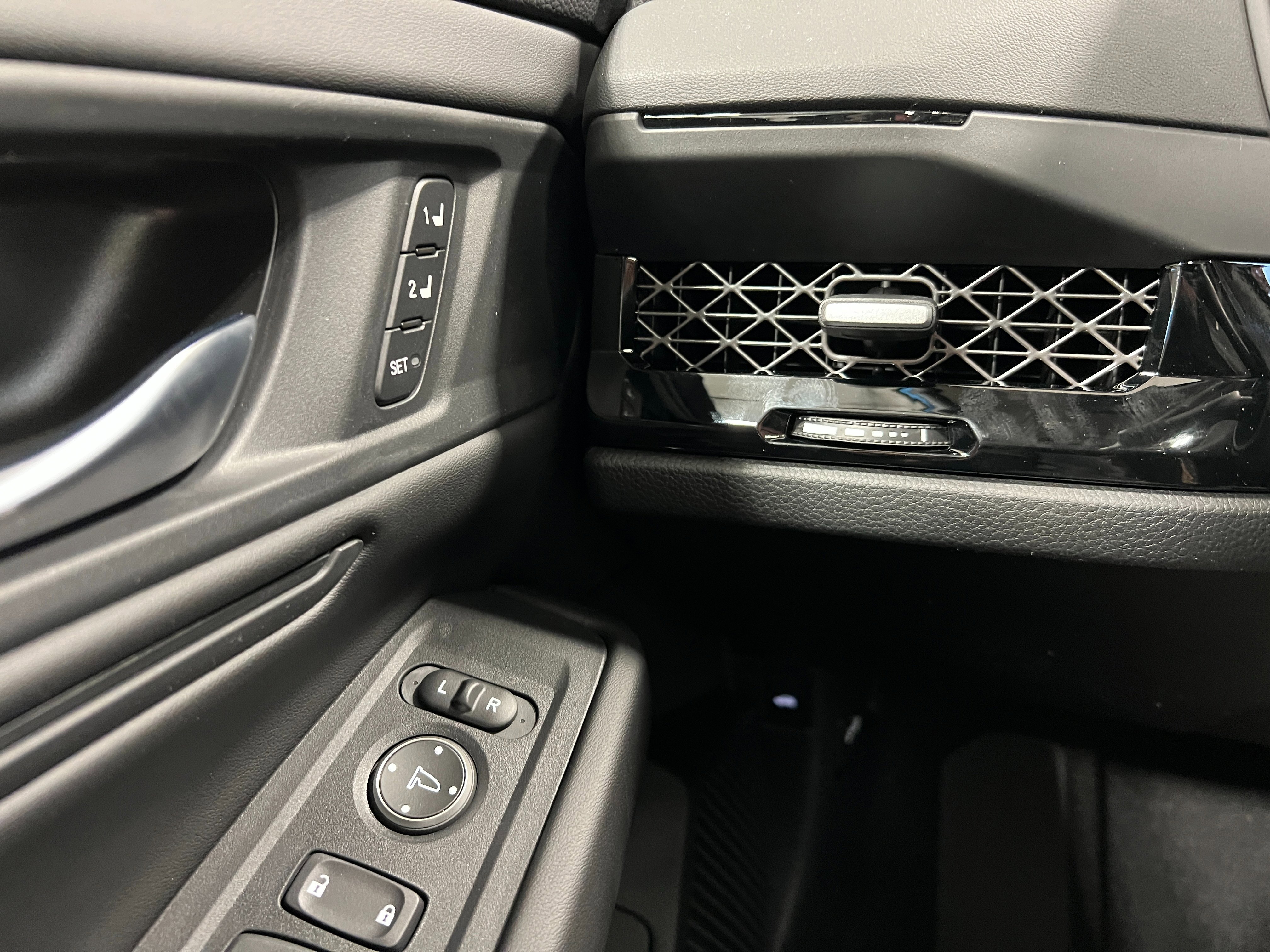 New 2025 Honda Accord EX-L image 15