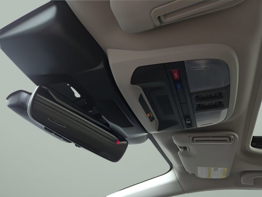 Used 2024 Subaru Crosstrek 2.0i Premium image 18