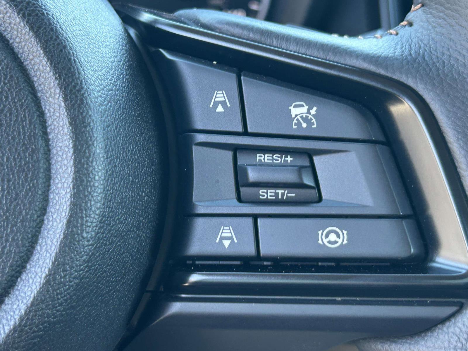 Used 2025 Subaru Ascent Bronze Edition image 24