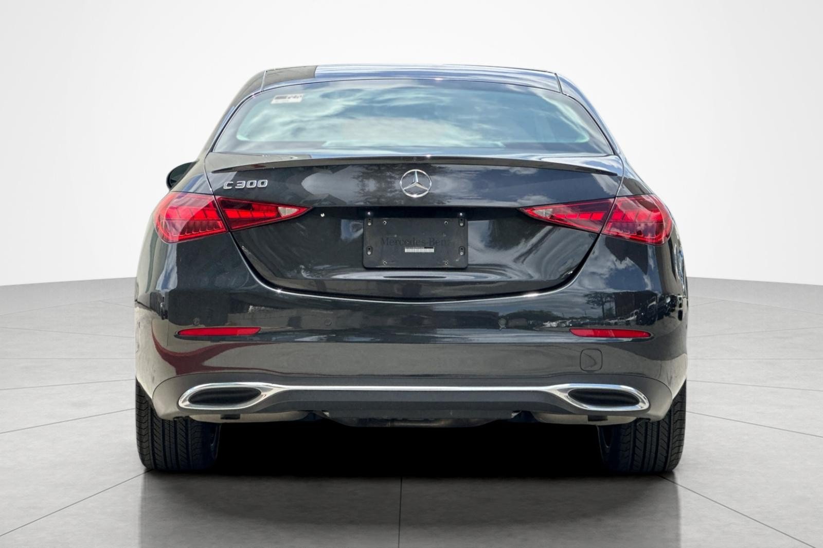 Used 2023 Mercedes-Benz C 300 Sedan image 4