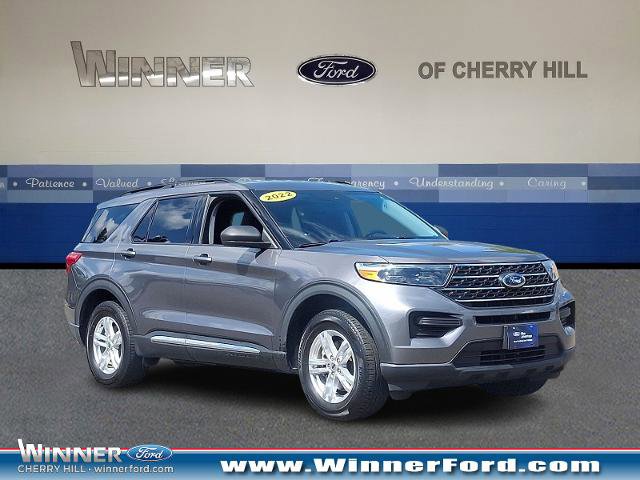 Certified 2022 Ford Explorer XLT image 1