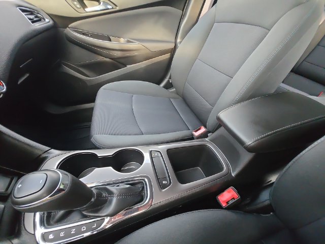 Used 2016 Chevrolet Cruze LT w/ Convenience Package FWD image 21