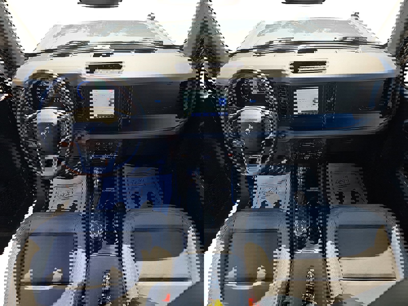 Used 2023 Ford Bronco Black Diamond w/ Sasquatch Package image 9