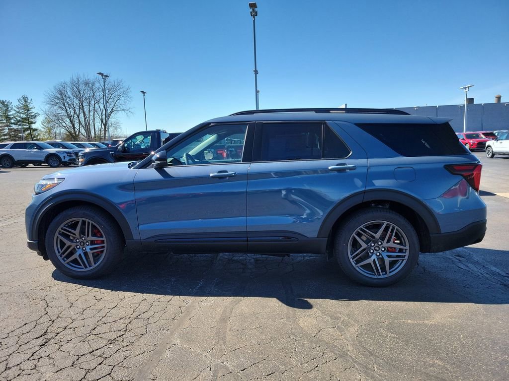 New 2026 Ford Explorer ST w/ Sun And Sound Package image 7