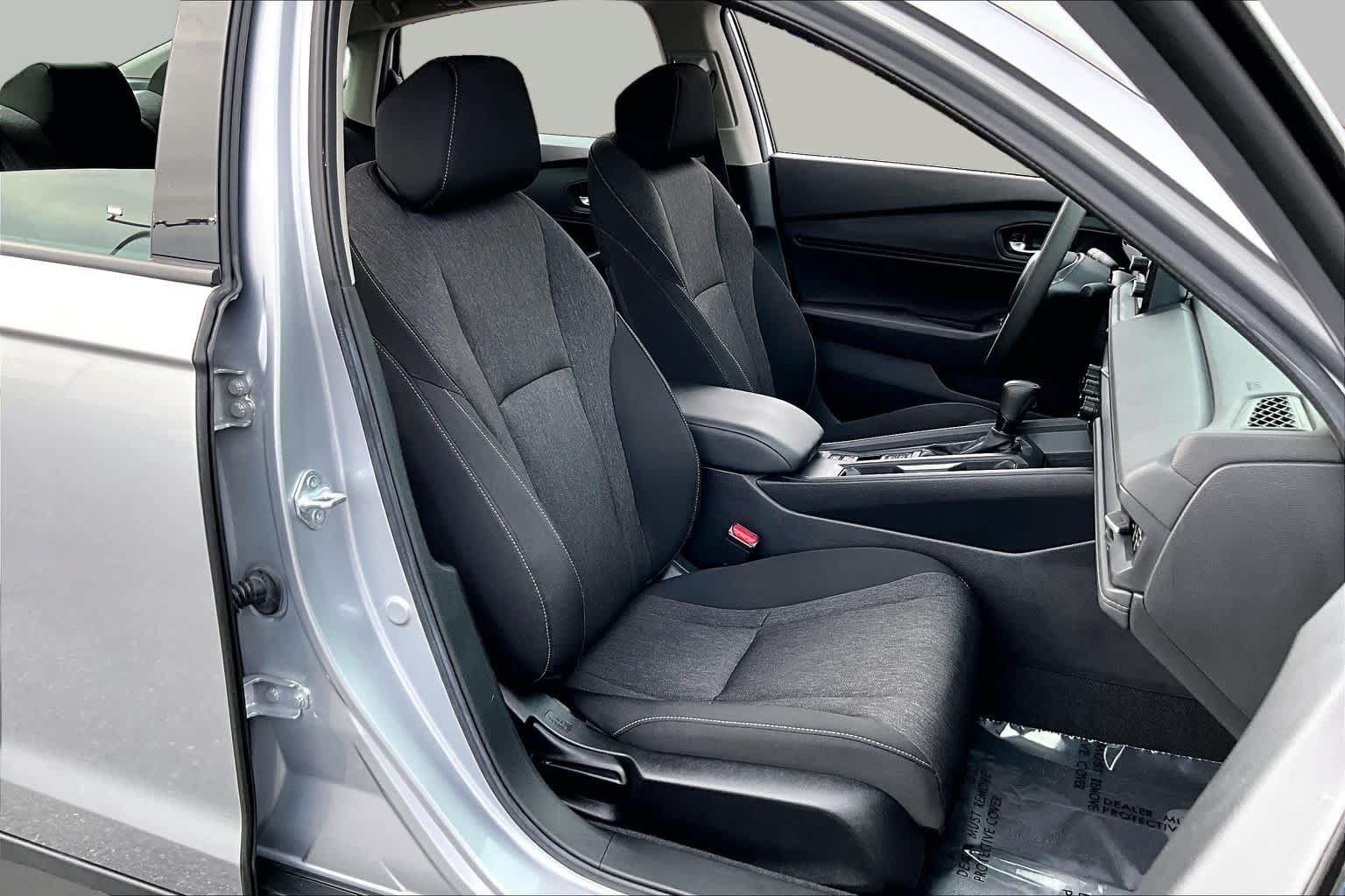 Used 2023 Honda Accord EX image 9