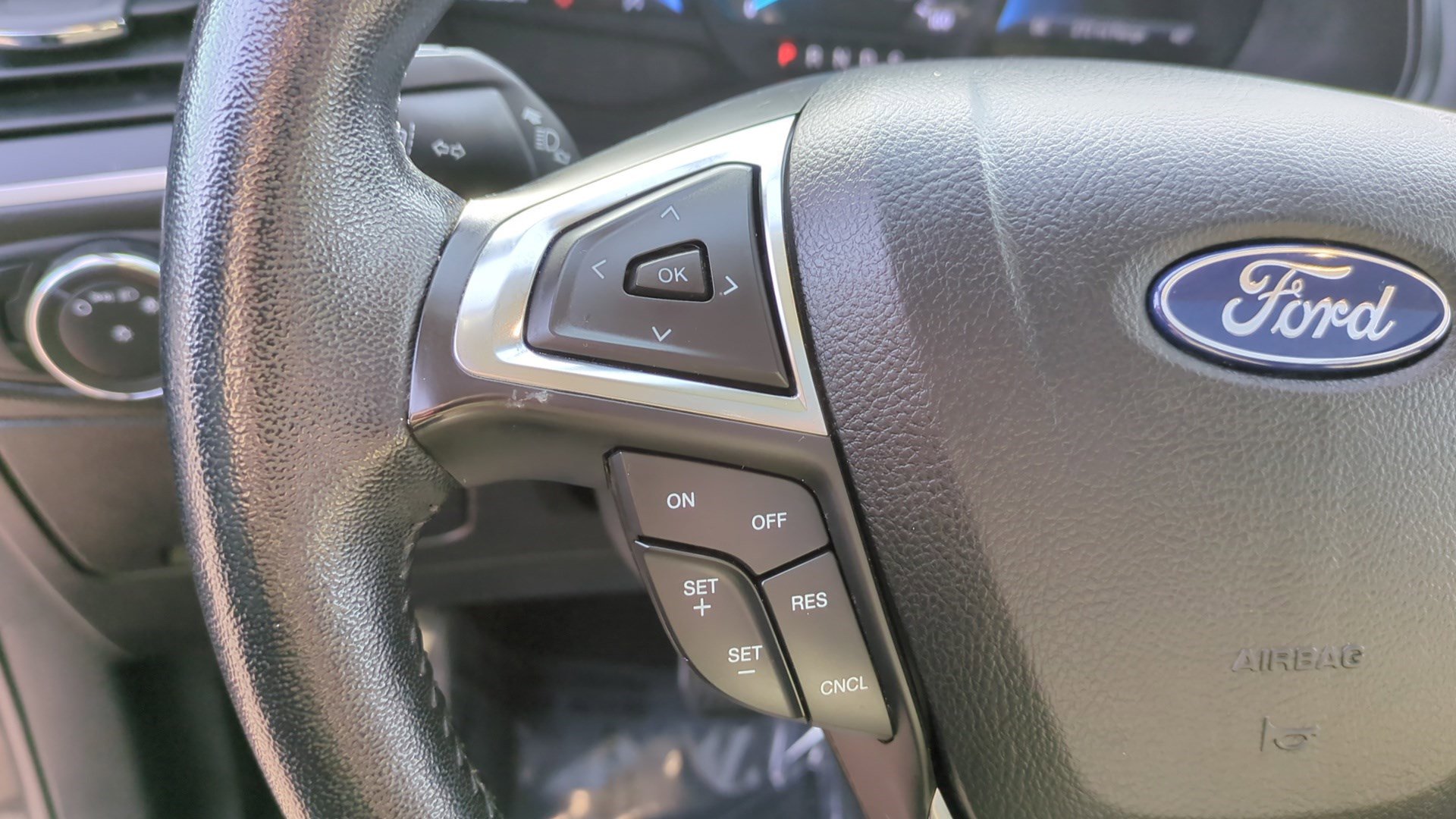 Used 2022 Ford Edge SEL w/ Convenience Package image 18