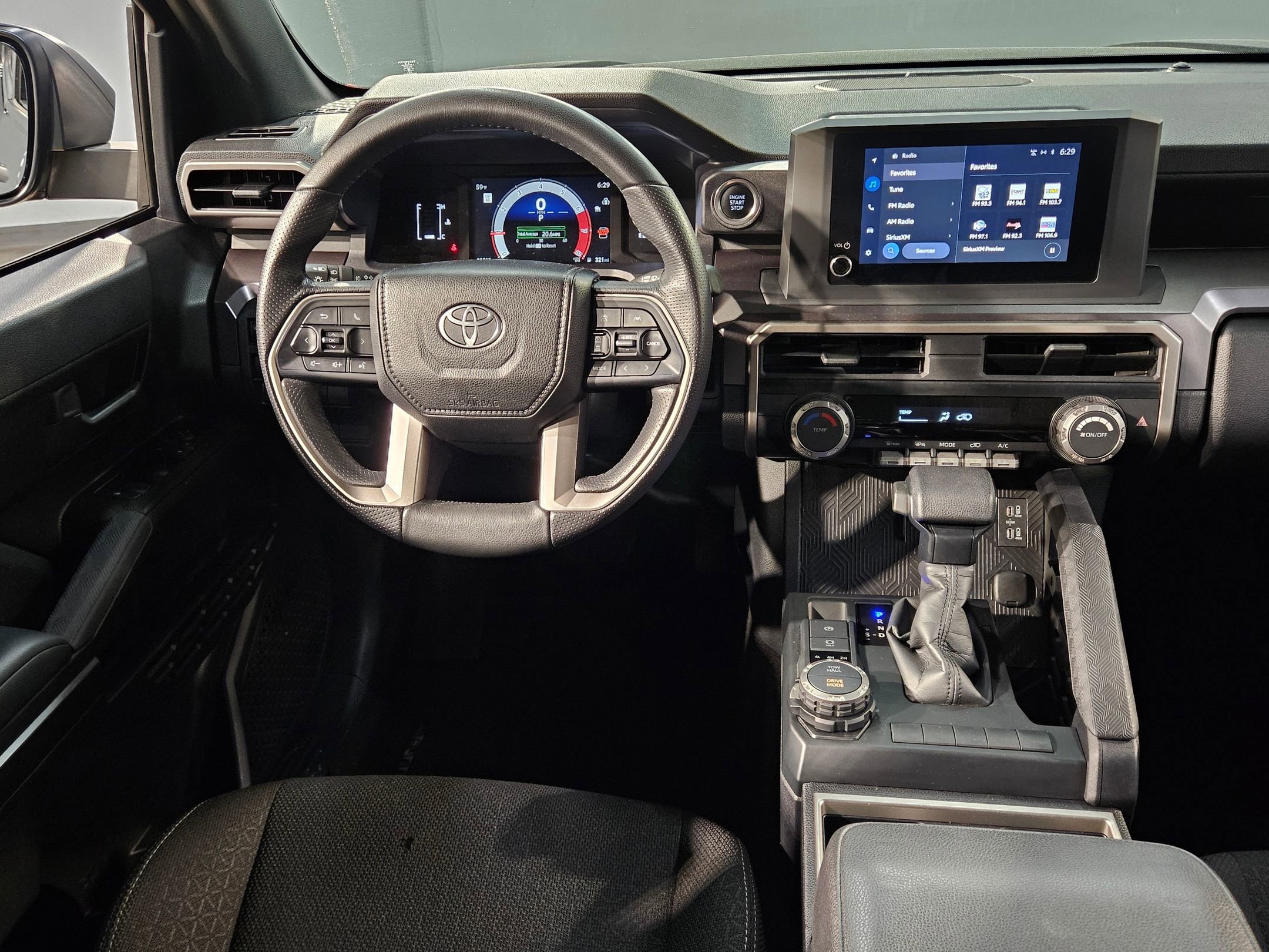 Certified 2025 Toyota 4Runner SR5 AWD/4WD image 9