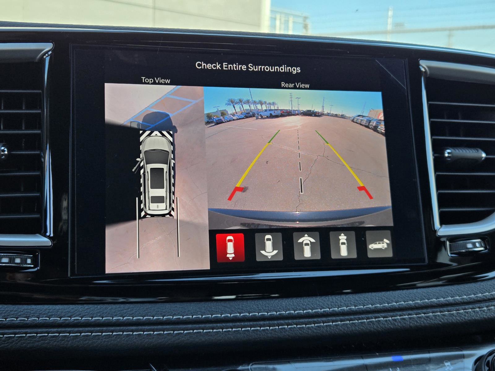 New 2026 Chrysler Pacifica Select w/ S Appearance Package image 8