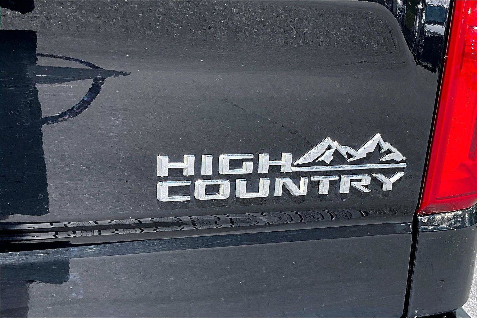 Used 2022 Chevrolet Silverado 1500 High Country AWD/4WD image 8