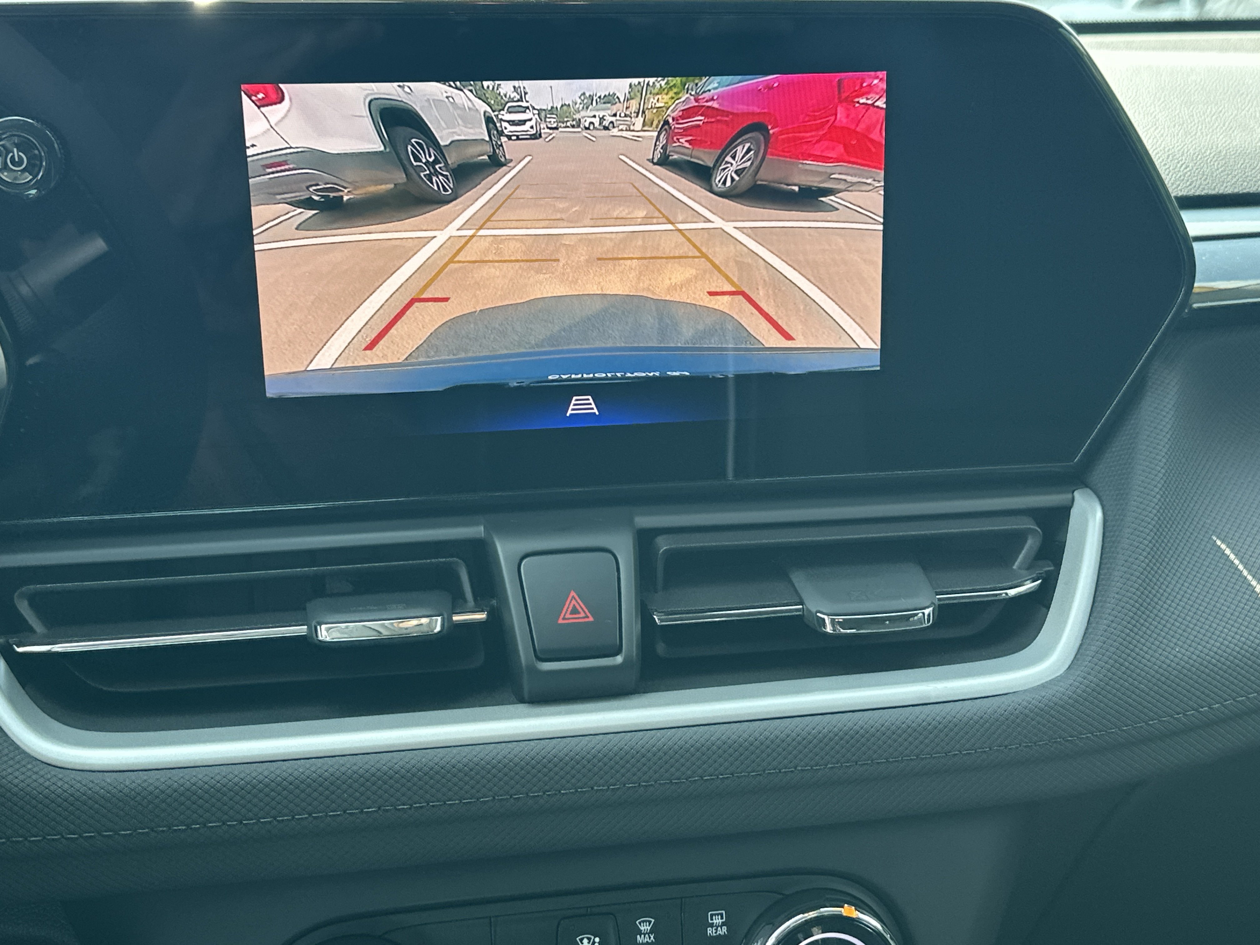 Used 2024 Chevrolet TrailBlazer LS w/ LS Convenience Package FWD image 30