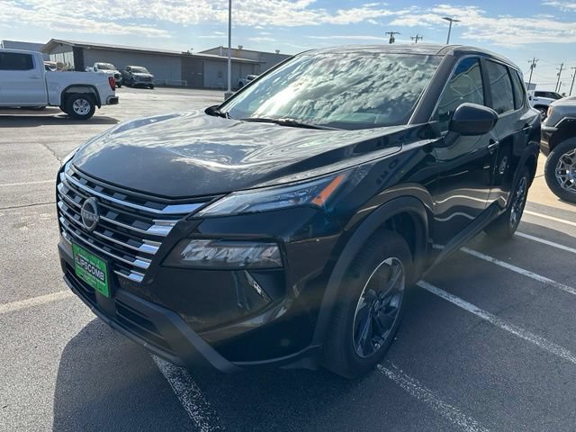 Used 2025 Nissan Rogue SV FWD image 3
