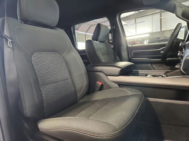 Used 2025 RAM 1500 Lone Star AWD/4WD image 39