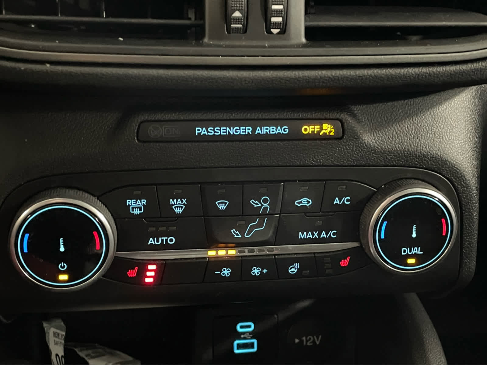 Used 2023 Ford Escape Active AWD/4WD image 36