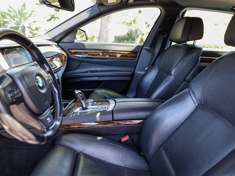 Used 2015 BMW 740Li image 26