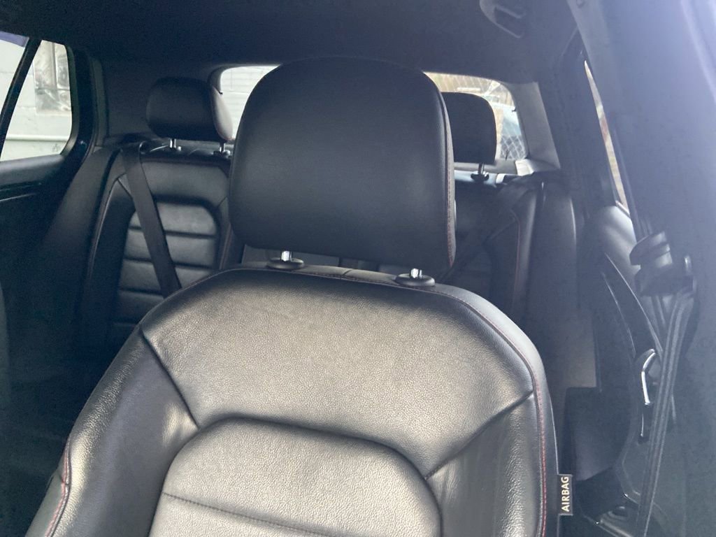 Used 2017 Volkswagen GTI Autobahn image 14