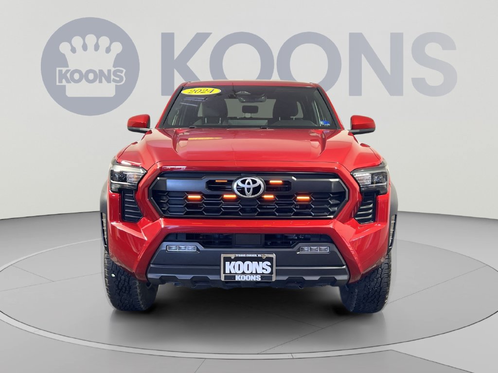 Used 2024 Toyota Tacoma TRD Off-Road AWD/4WD image 11