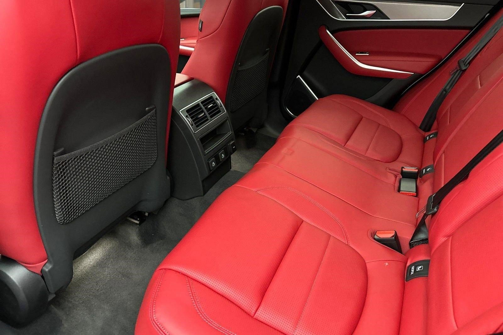 Used 2025 Jaguar F-PACE R-Dynamic S AWD/4WD image 15