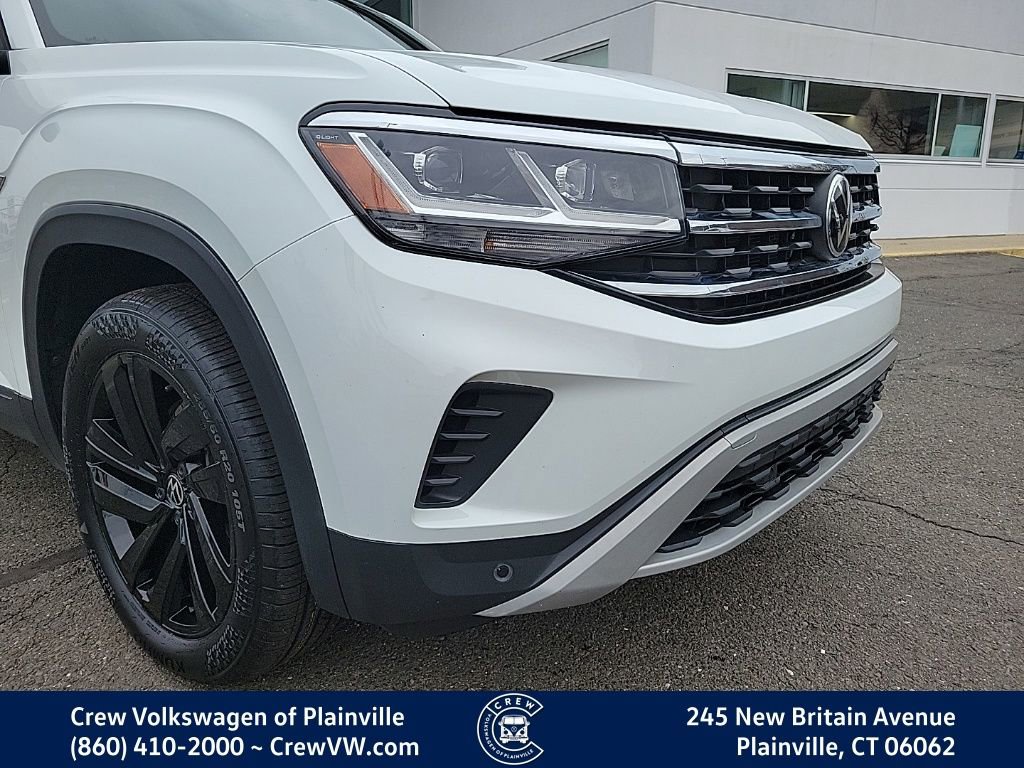 Certified 2022 Volkswagen Atlas Cross Sport SE w/ Panoramic Sunroof Package image 22