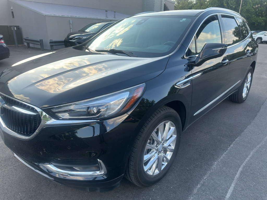 Used 2019 Buick Enclave Premium w/ Experience Buick Package FWD image 3