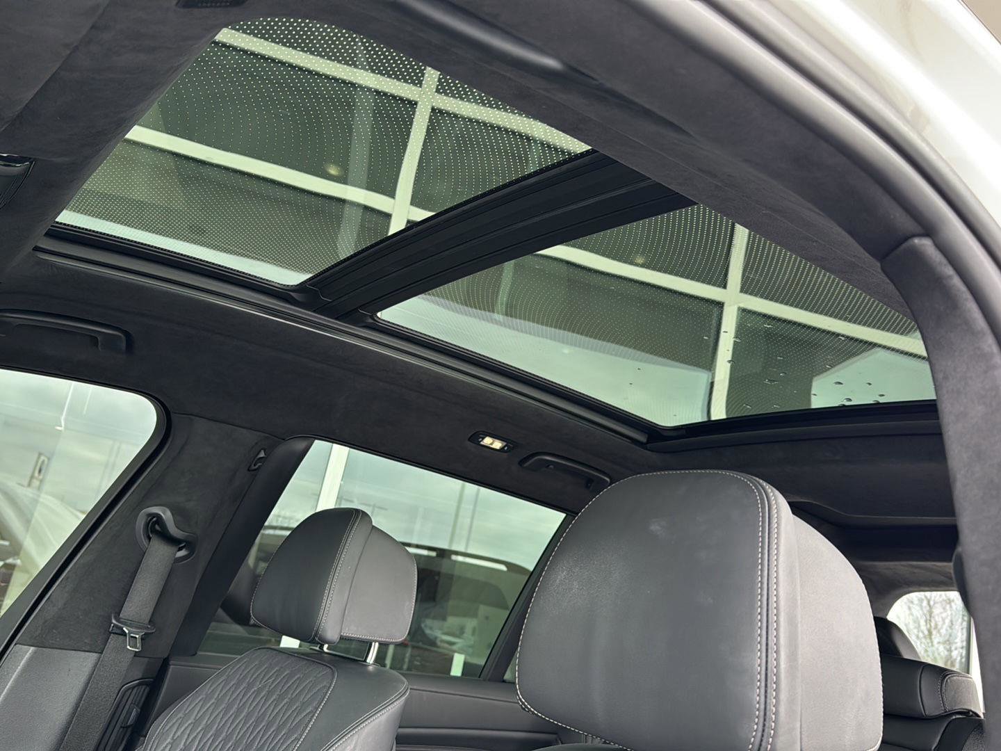 Used 2023 BMW X7 xDrive40i w/ Executive Package image 29