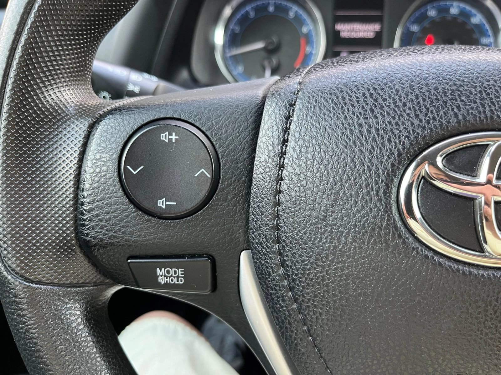 Used 2019 Toyota Corolla L FWD image 14