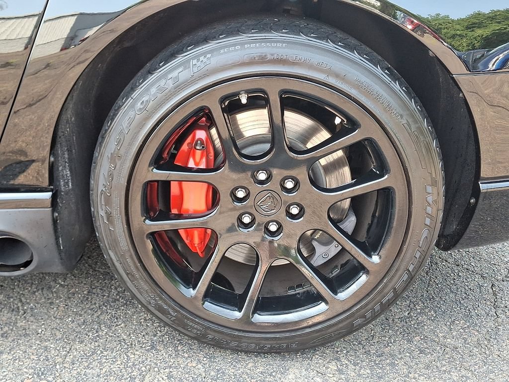 Used 2004 Dodge Viper SRT-10 RWD image 10