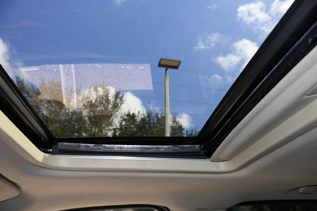 Used 2009 Cadillac Escalade Hybrid image 29